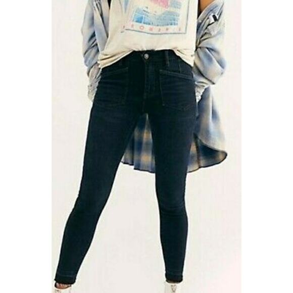 Free People Ivy Mid Rise Skinny Released Hem Jeans Seal Blue Sz. 26 NEW - Picture 1 of 12